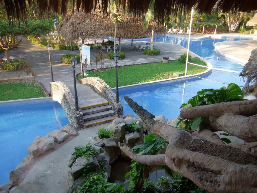 Amatique Bay Hotel Puerto Barrios Exteriör bild